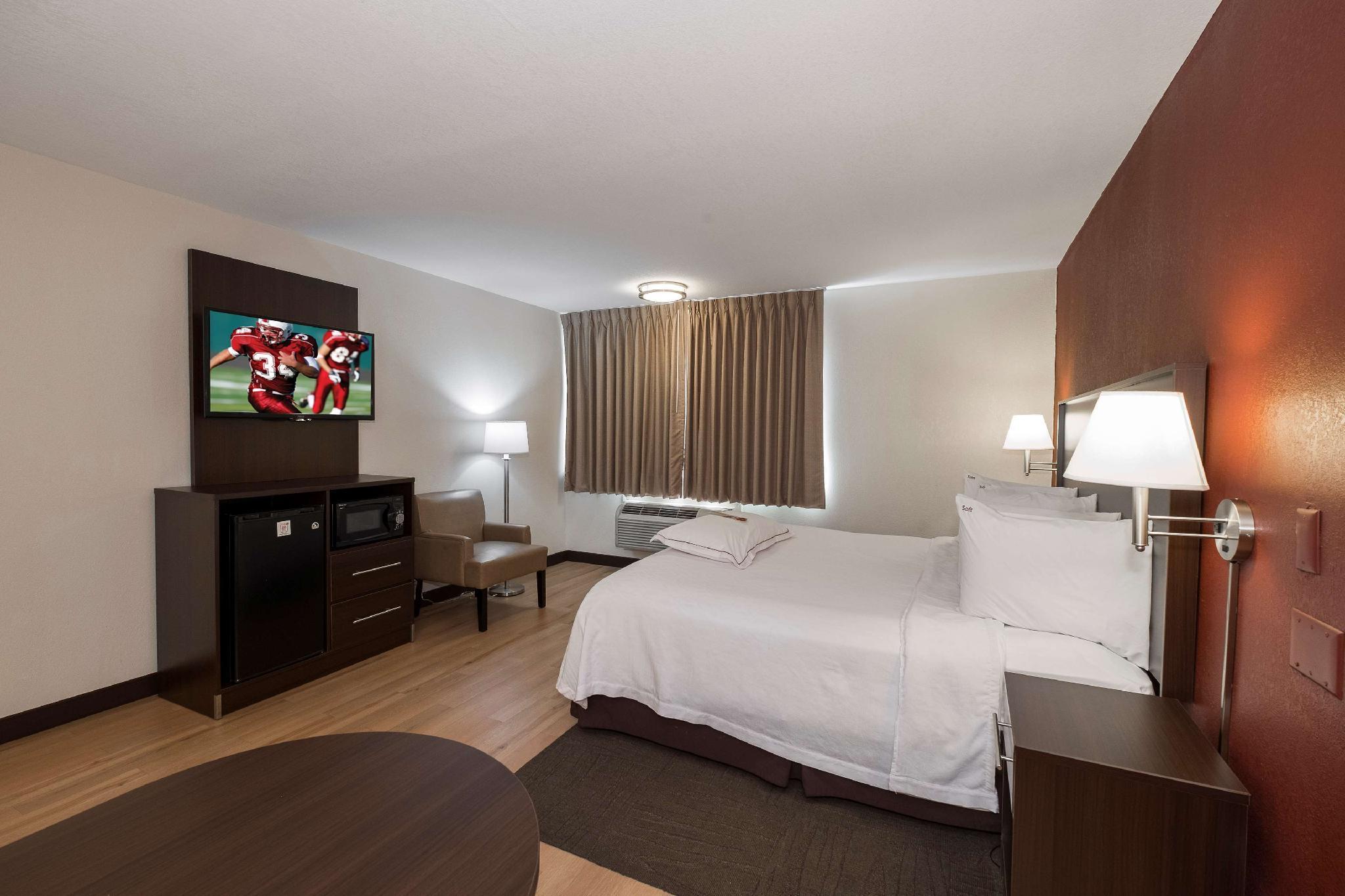 Red Roof Inn Plus+ Poughkeepsie Ngoại thất bức ảnh